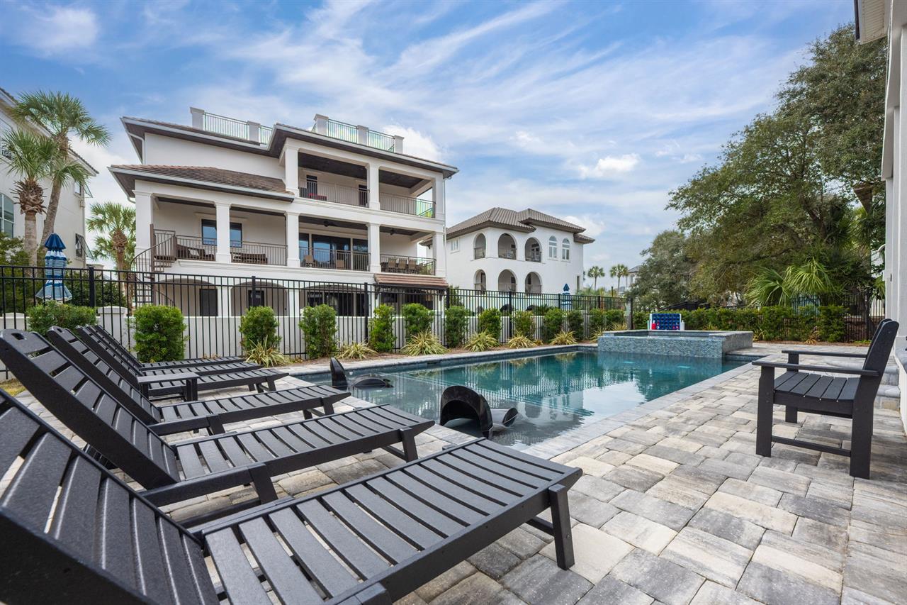 Pool area