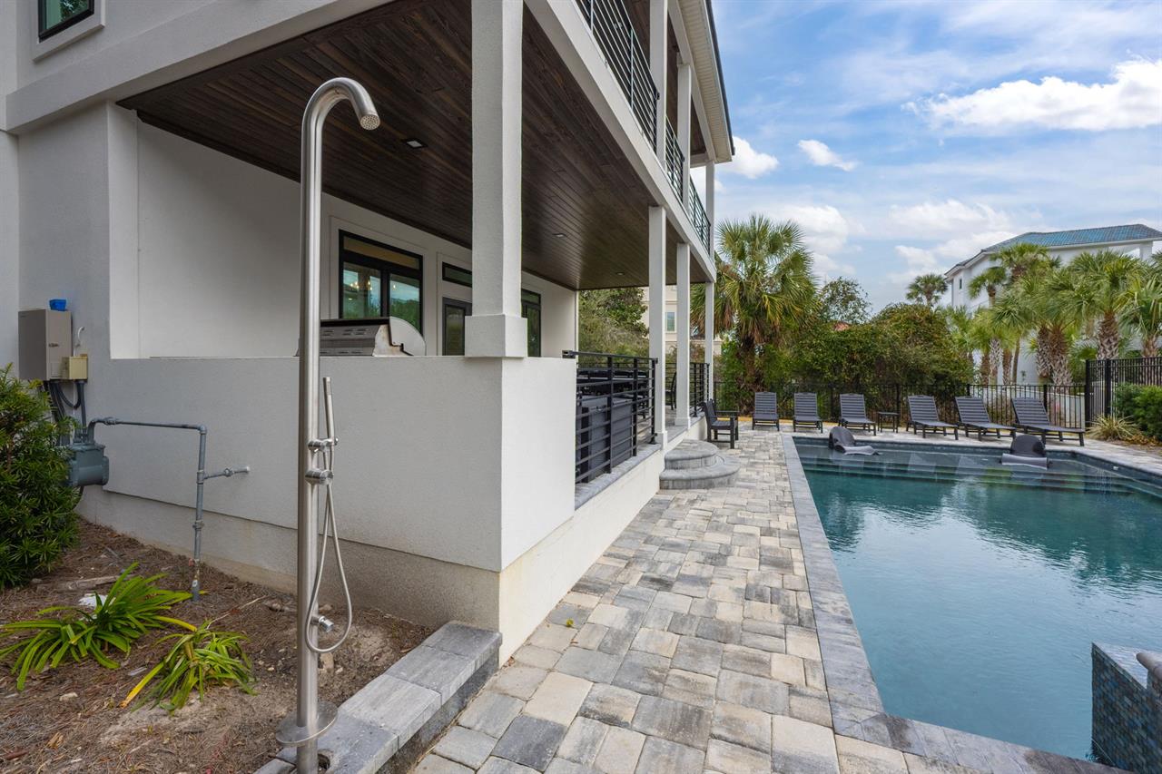 Pool shower area