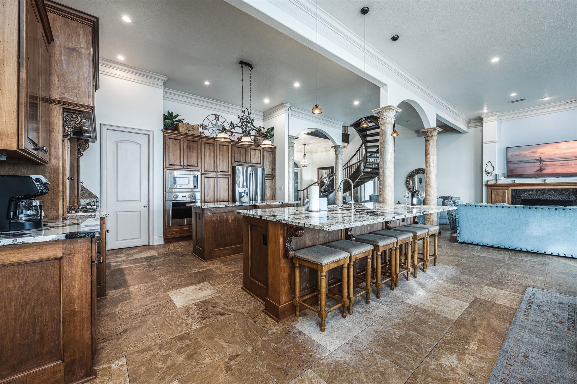 KitchenBreakfast bar