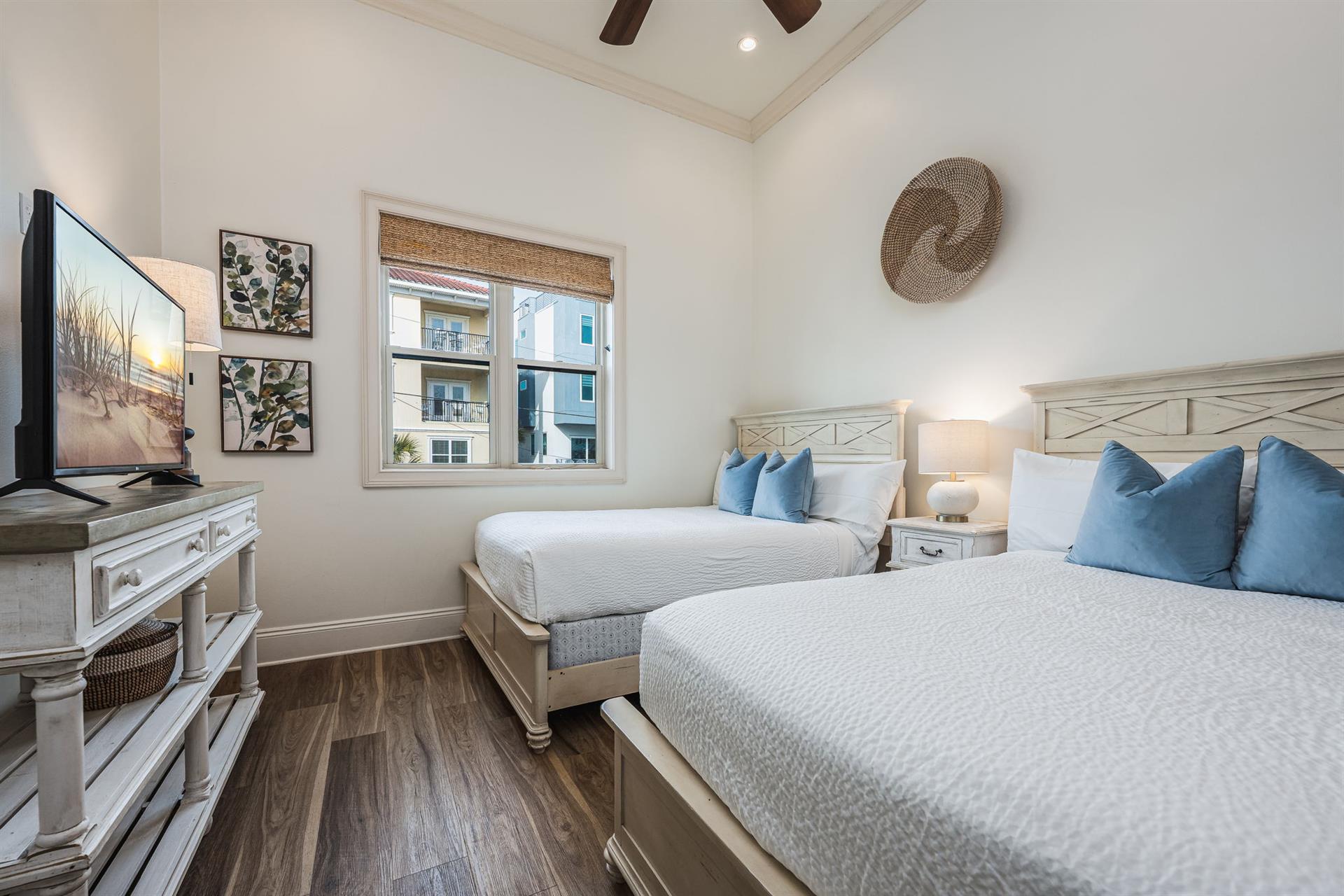 Guest bedroom main level