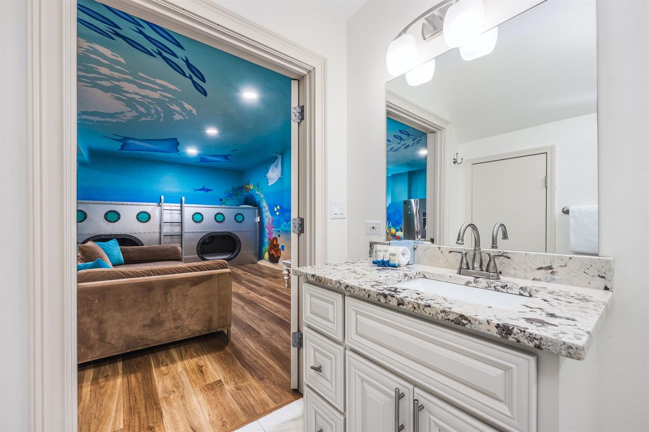 Kids underwater bathroom lower level