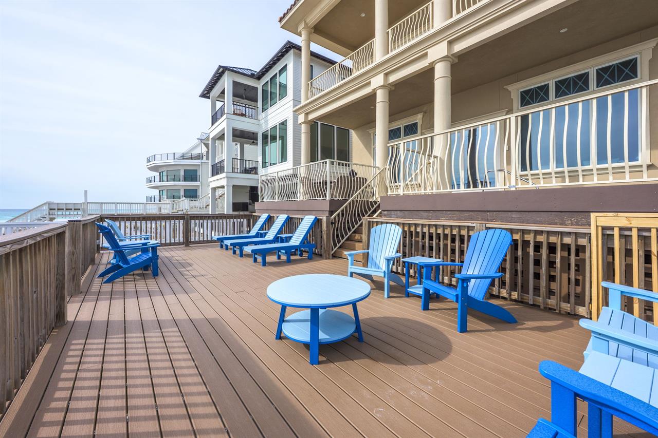Outdoor patio area