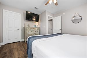 Guest bedroom 2nd floor