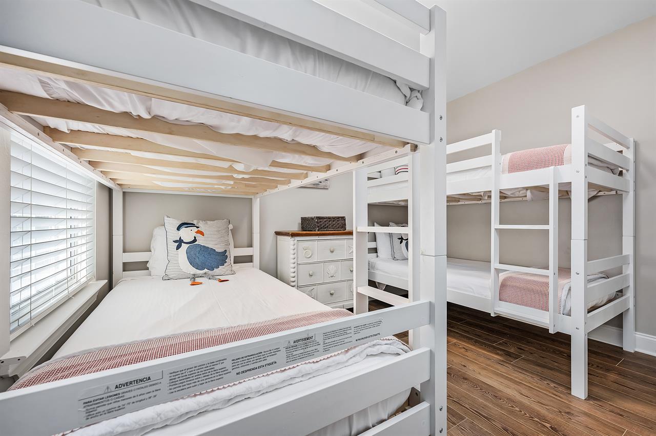 Bunk room 2nd floor