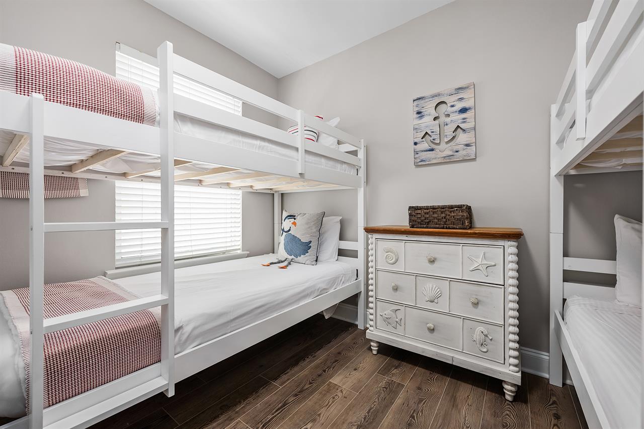 Bunk room 2nd floor