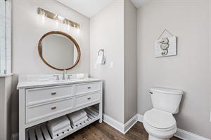 Master bathroom 2nd floor