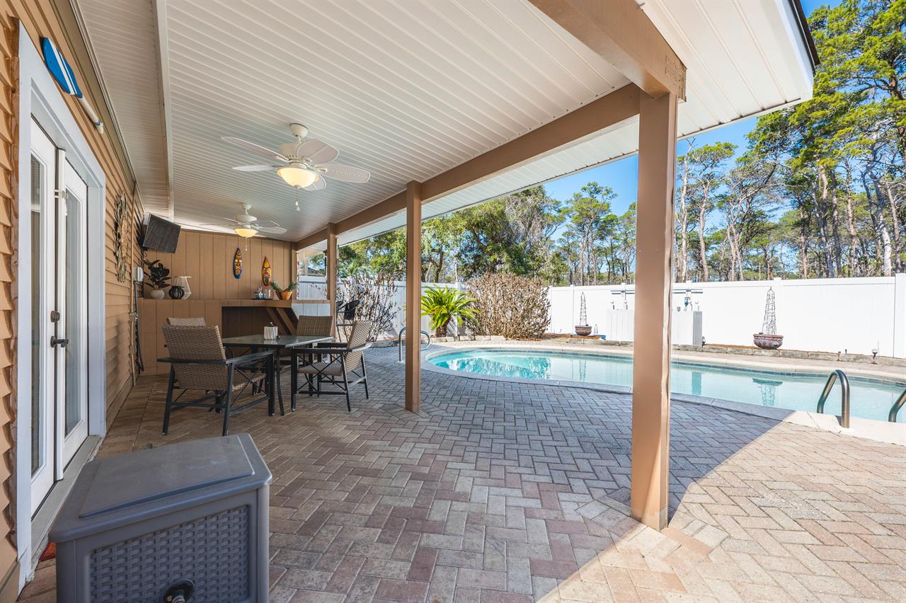 Pool area