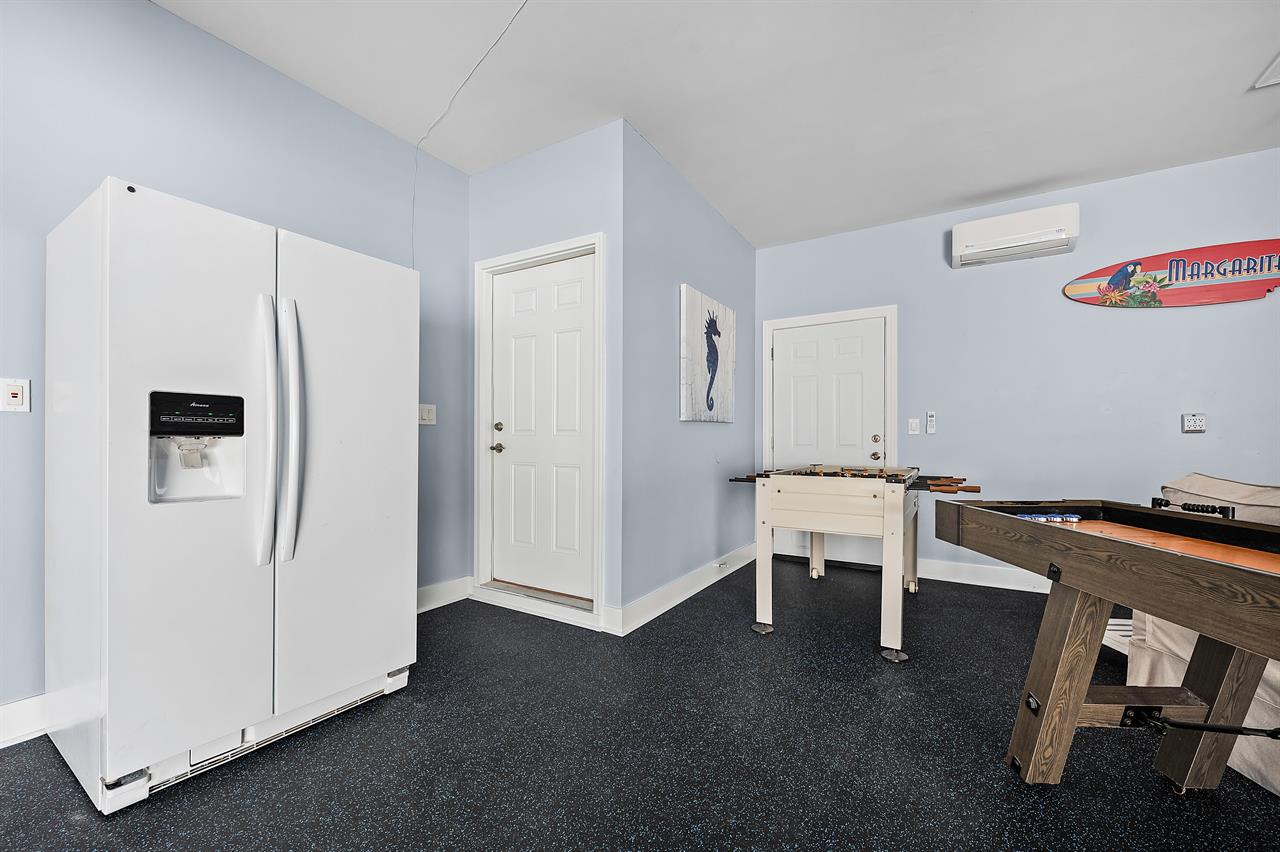Garagegame room
