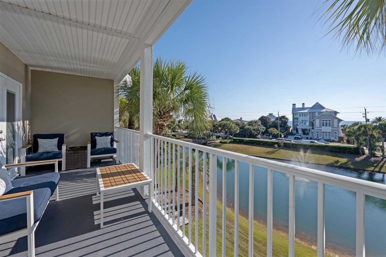 Balcony area