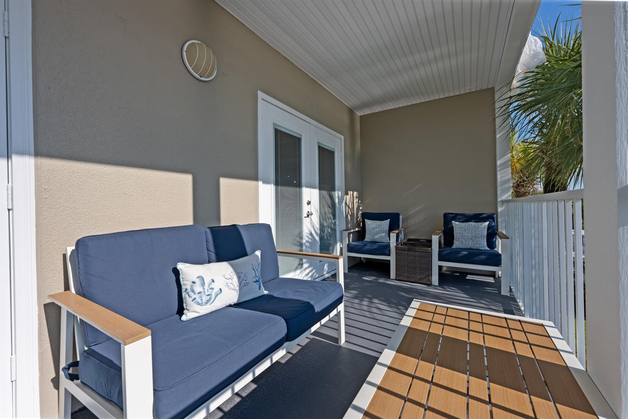 Balcony area