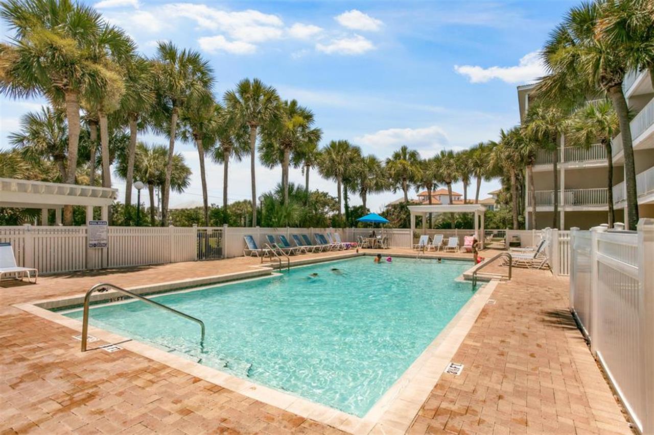 Community pool