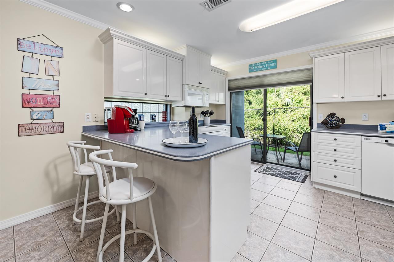Breakfast bar
