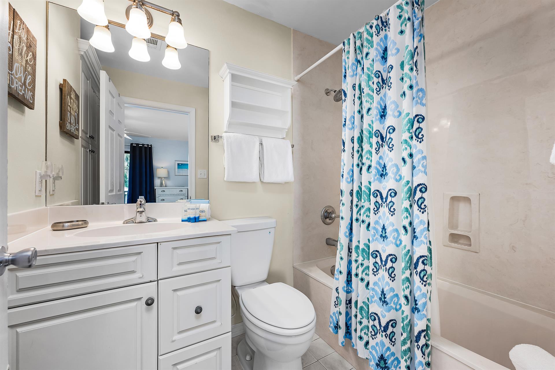 Master bathroom 2nd floor