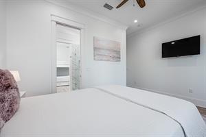 Guest bedroom 1 2nd floor