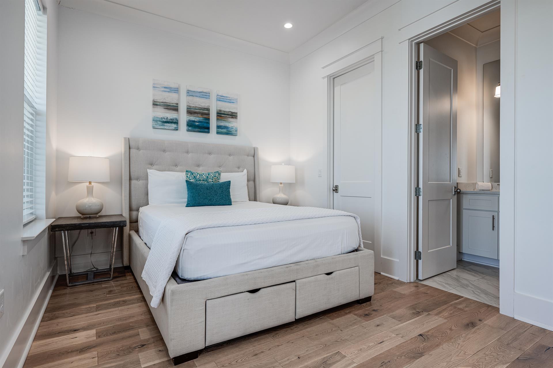 Guest bedroom 2 3rd floor