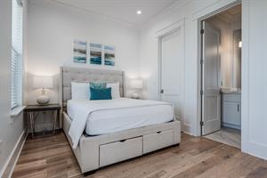 Guest bedroom 2 3rd floor