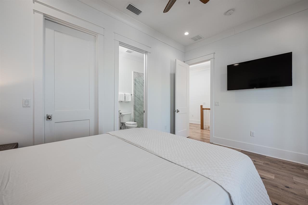 Guest bedroom 2 3rd floor