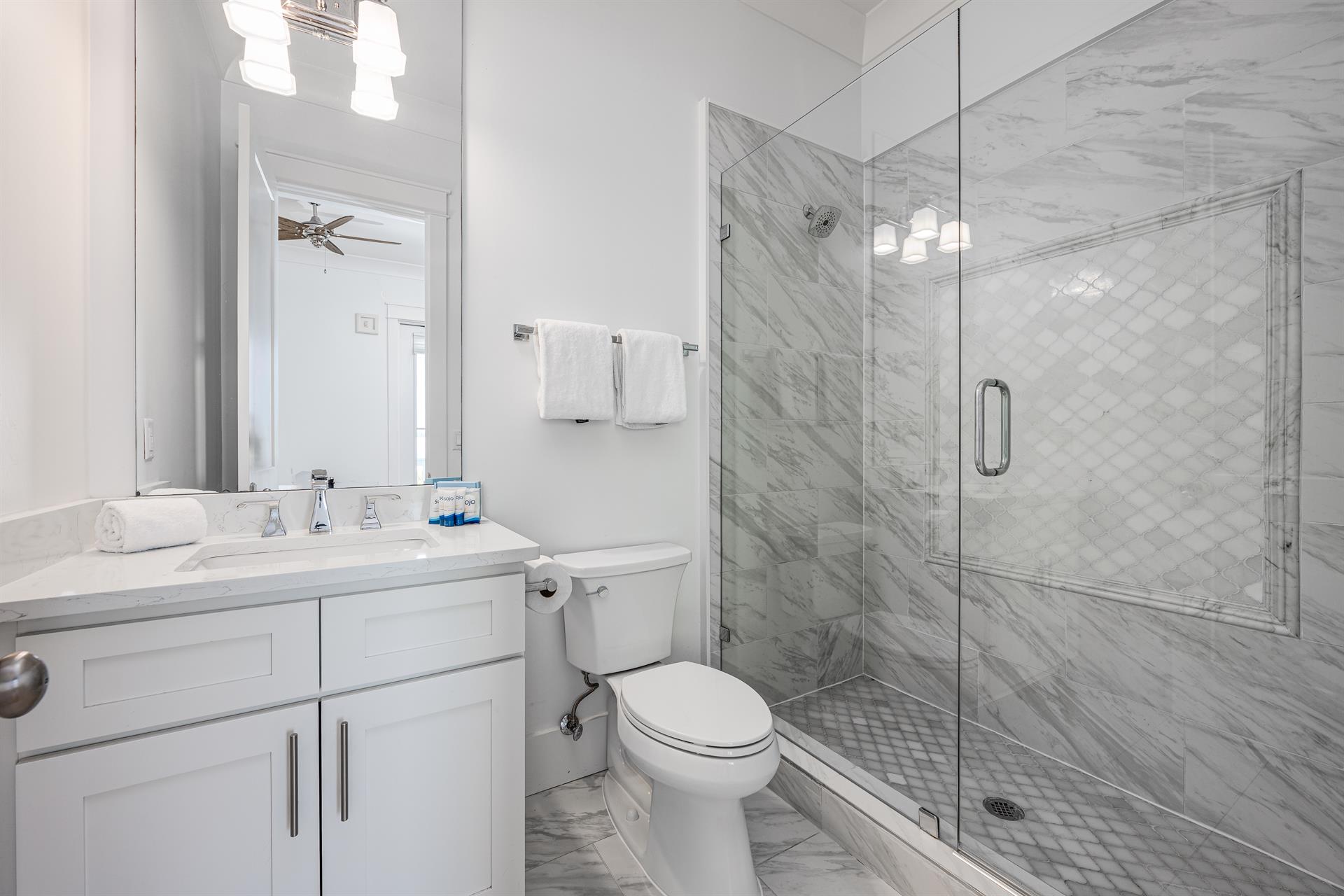 Guest bathroom 2 3rd floor