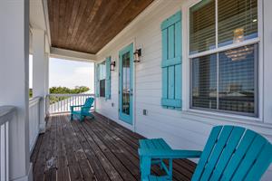 Guest bedroom 2 balcony 3rd floor