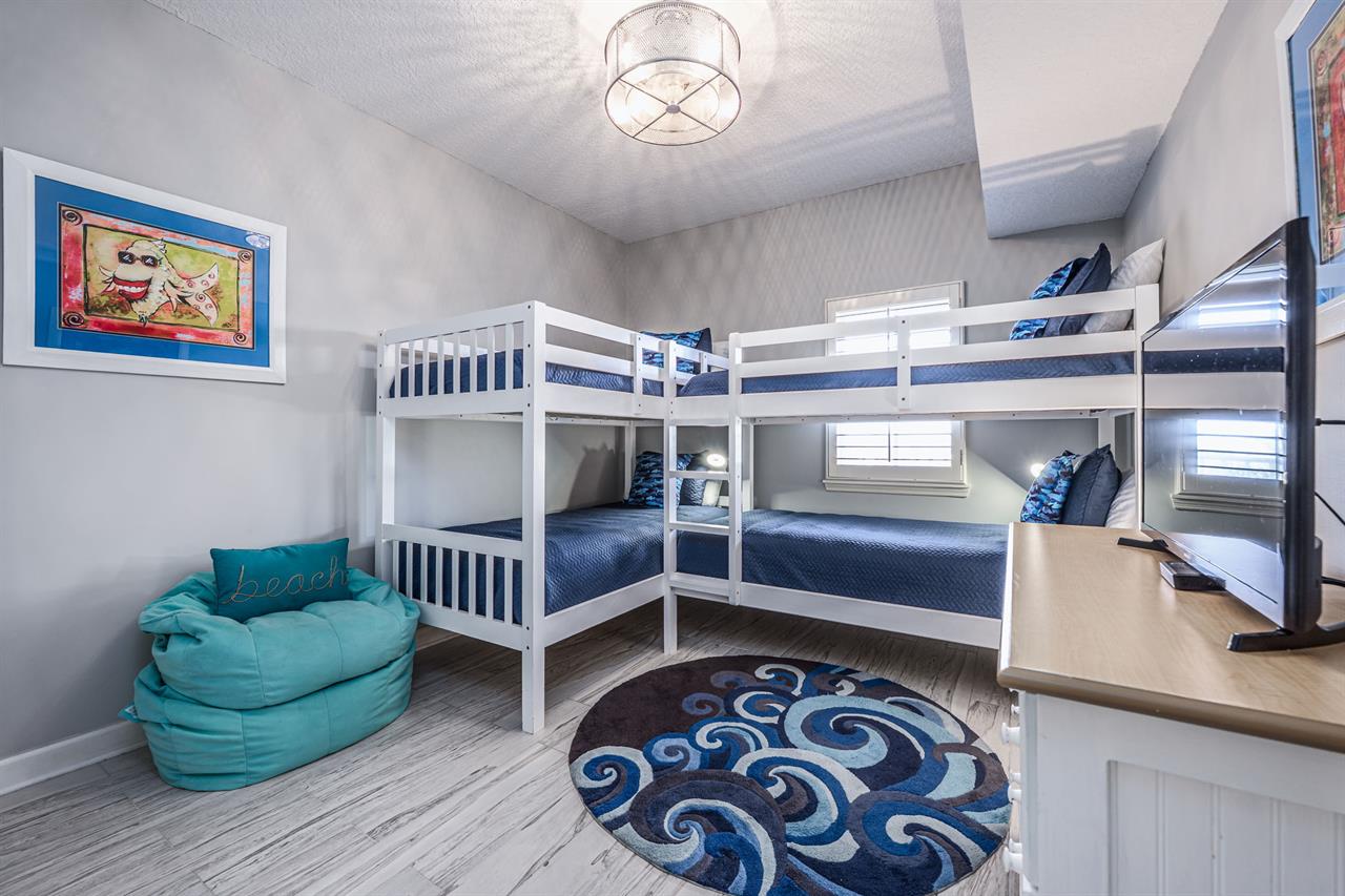 Guest bedroom with 2 twin bunk beds  Kids love it