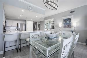 Dining area and breakfast bar