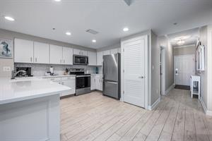 Spacious kitchen for cooking