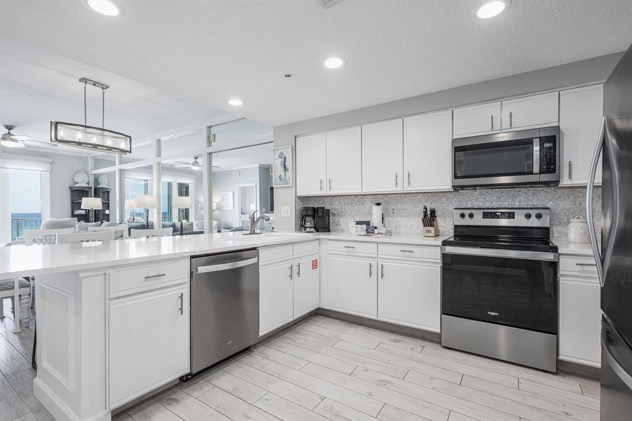 Kitchen has everything