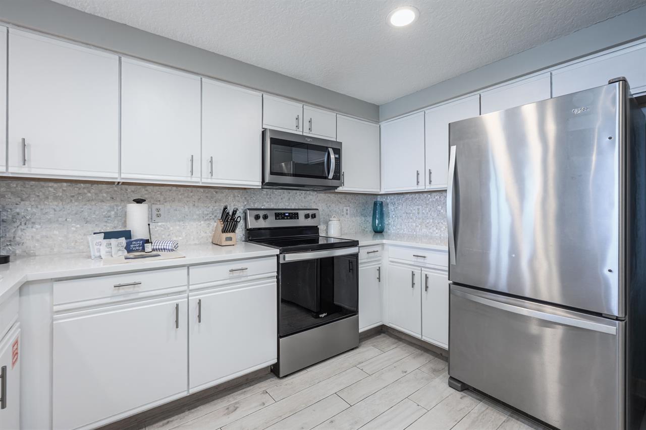 Kitchen counter layout