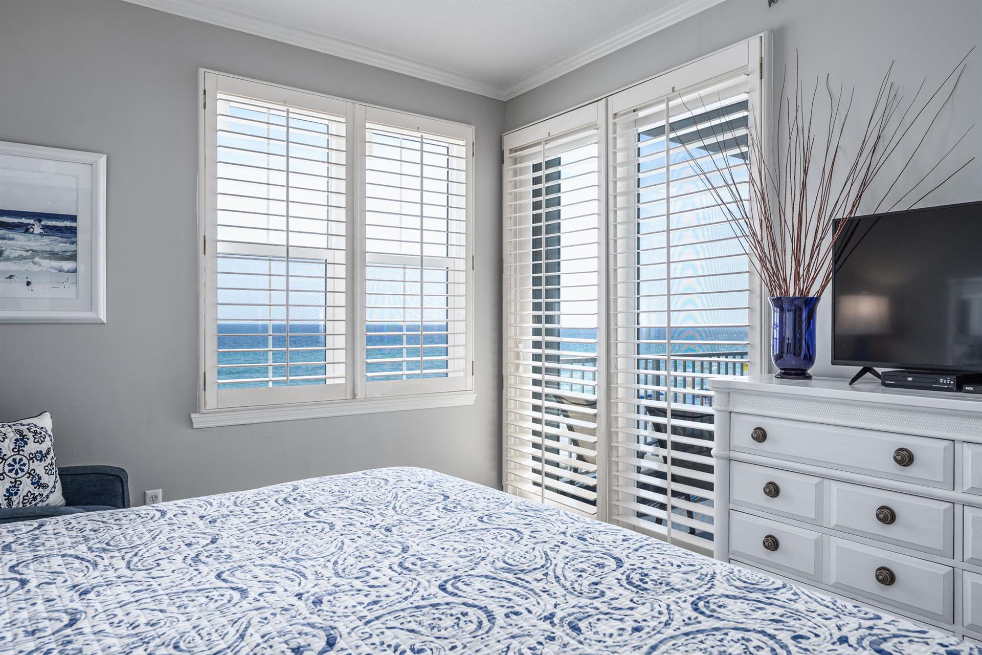 Lots of natural light and the view comes to you