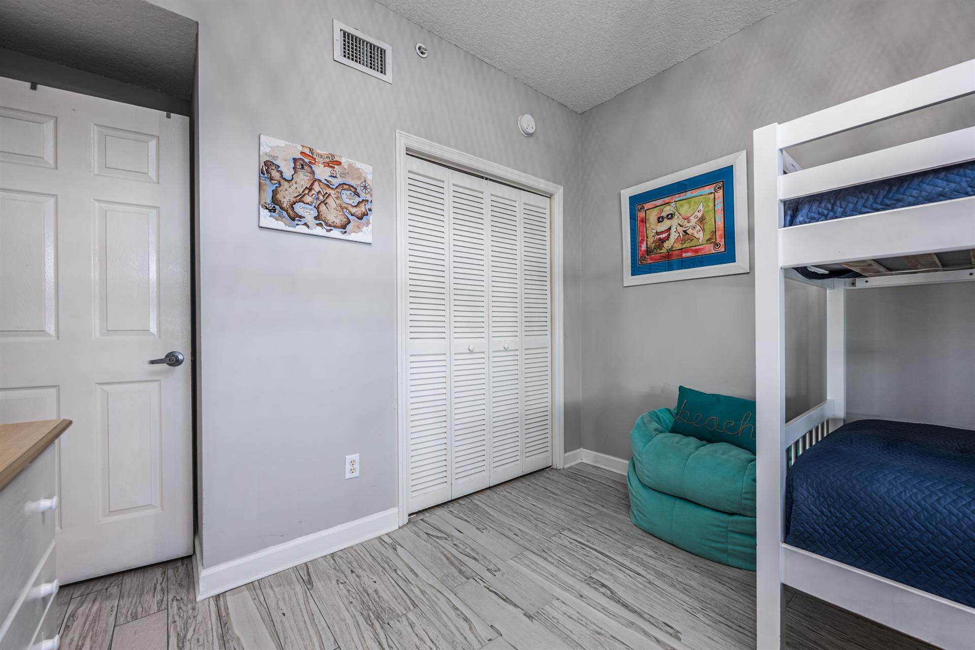 Guest bedroom for kids