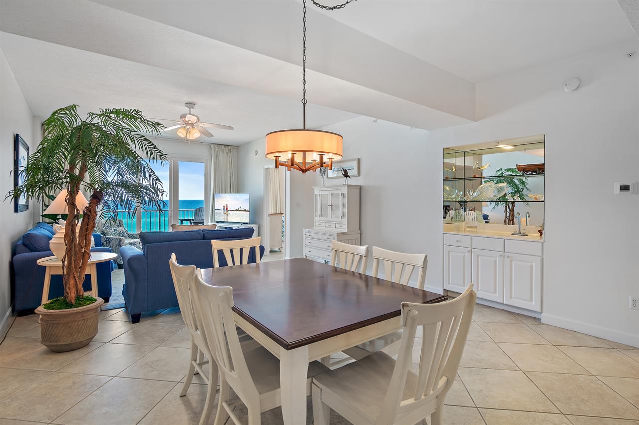 Dining area seating