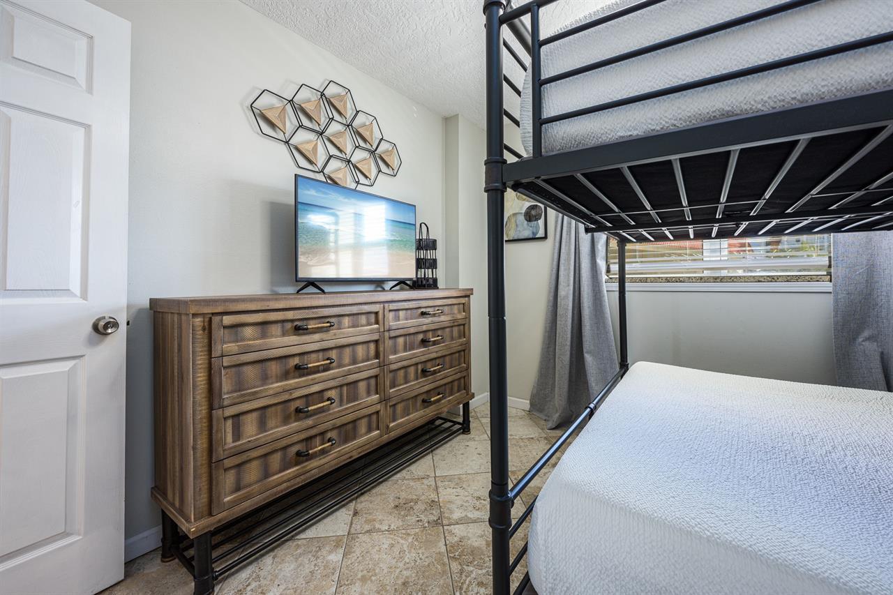 Bunk room
