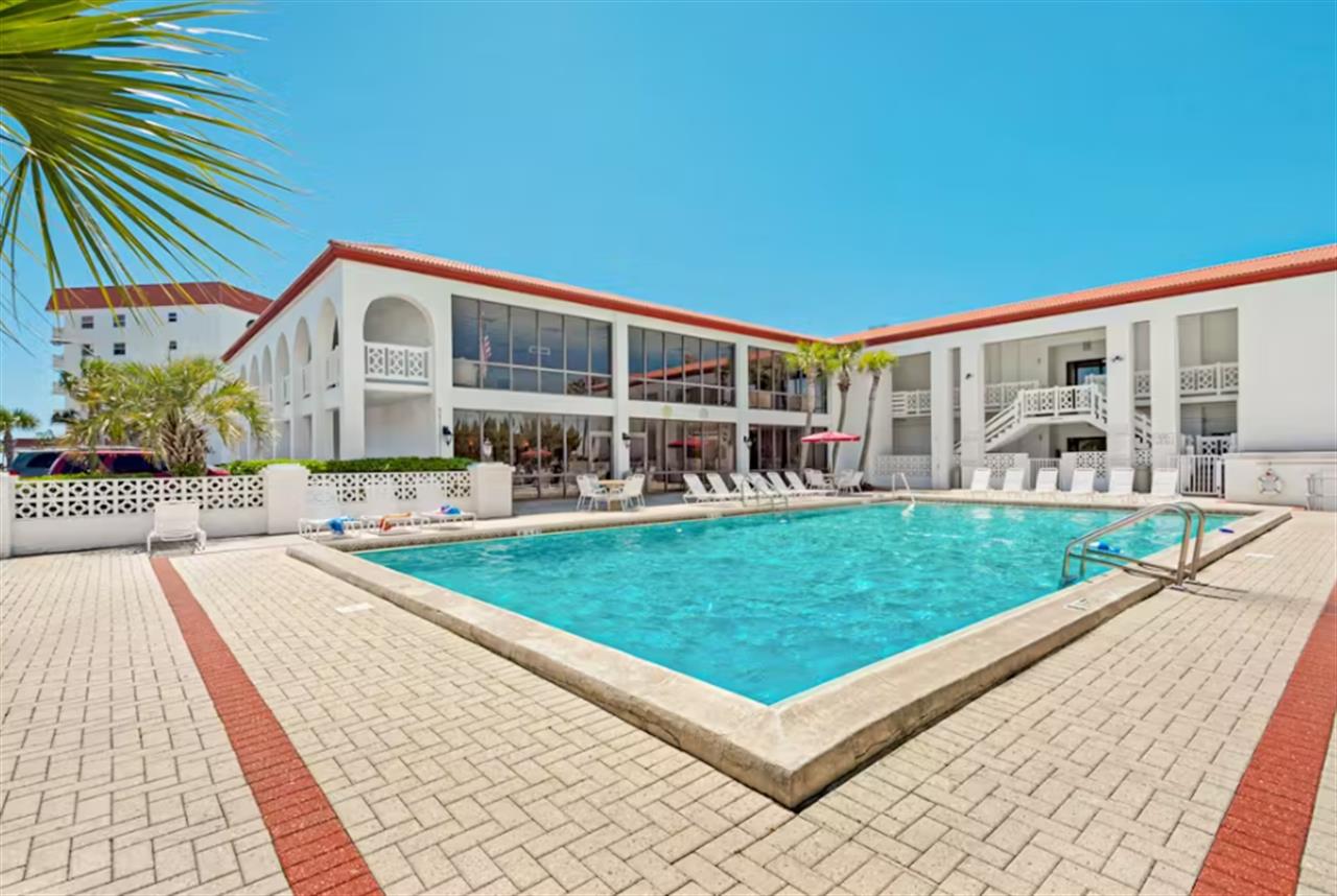 Community pool