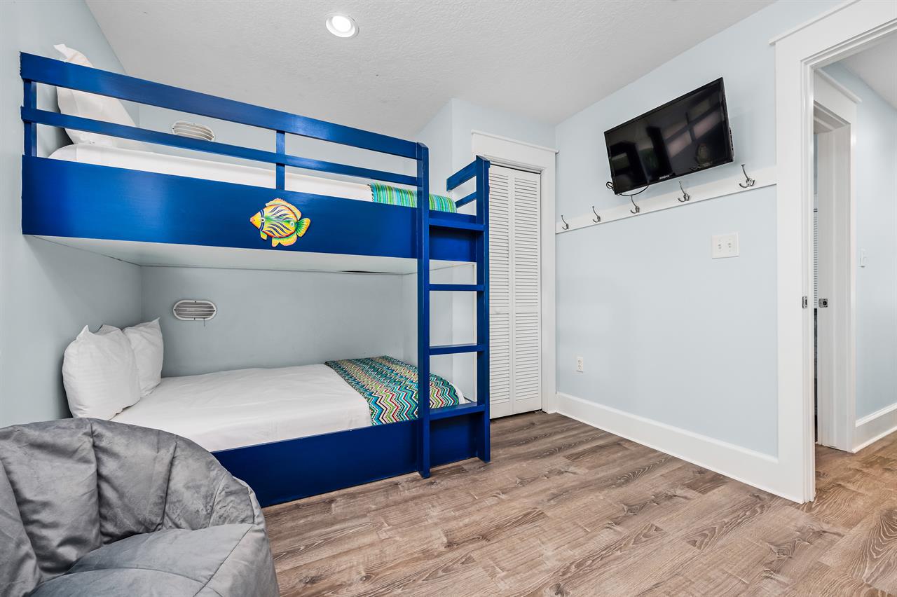 Bunk room