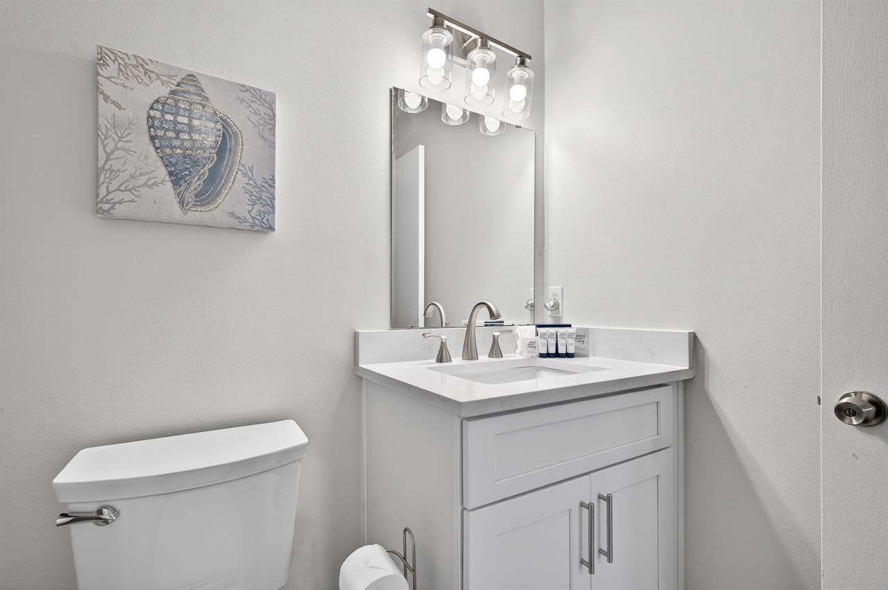 Master Bathroom 2nd floor