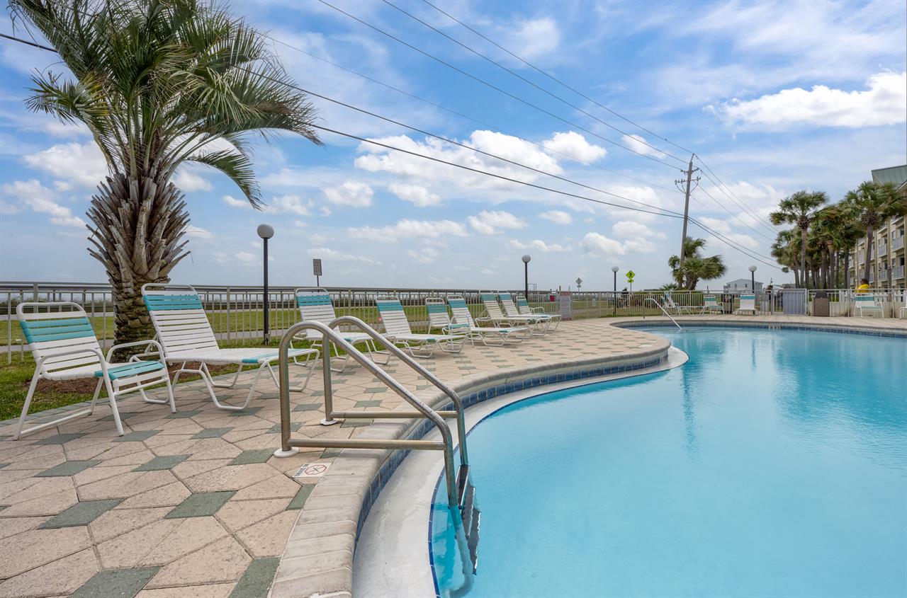 Communal pool