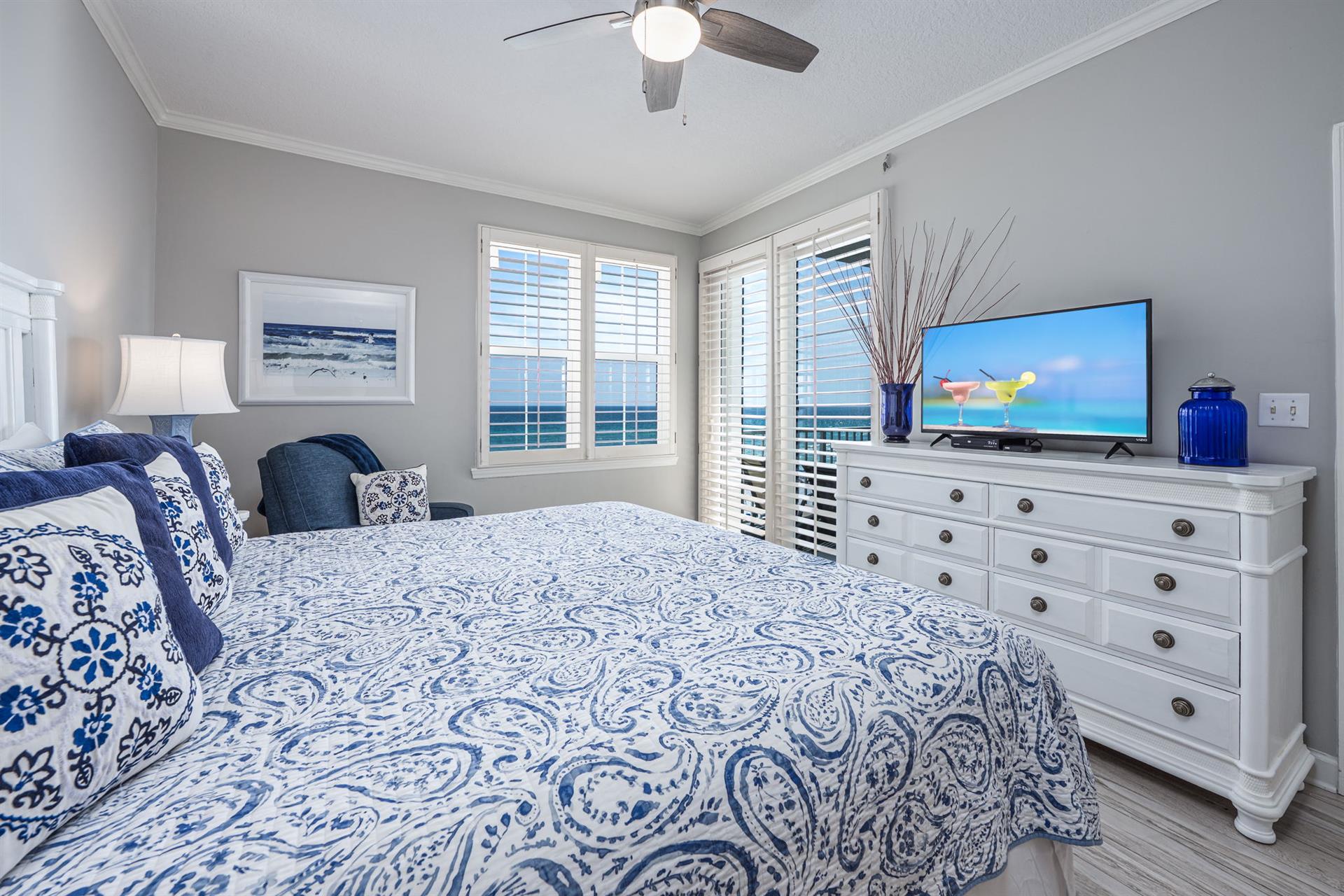 Master bedroom to balcony access