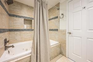 2996 Scenic Hwy 98Unit 307Destin38