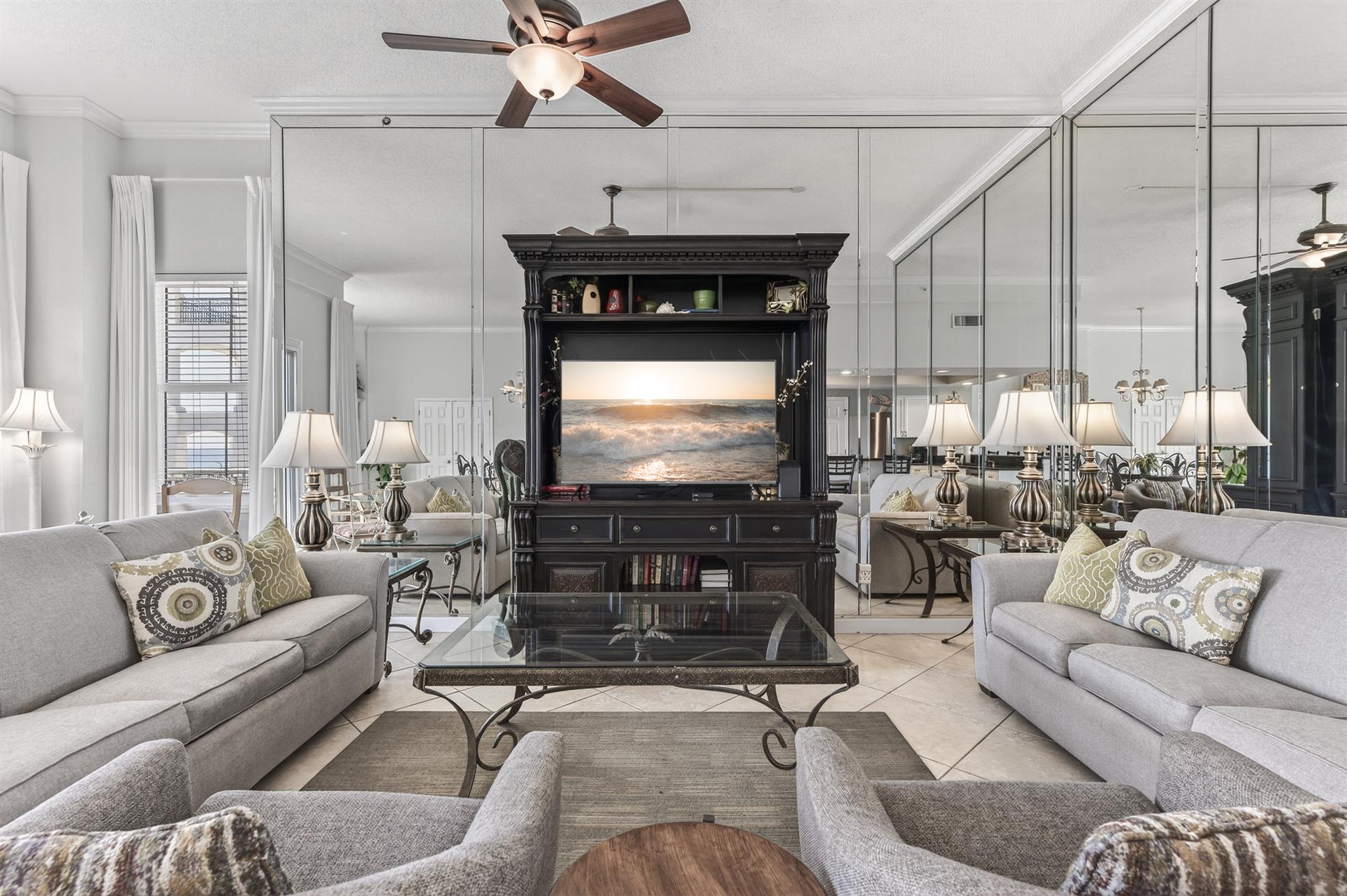 Living room 1
