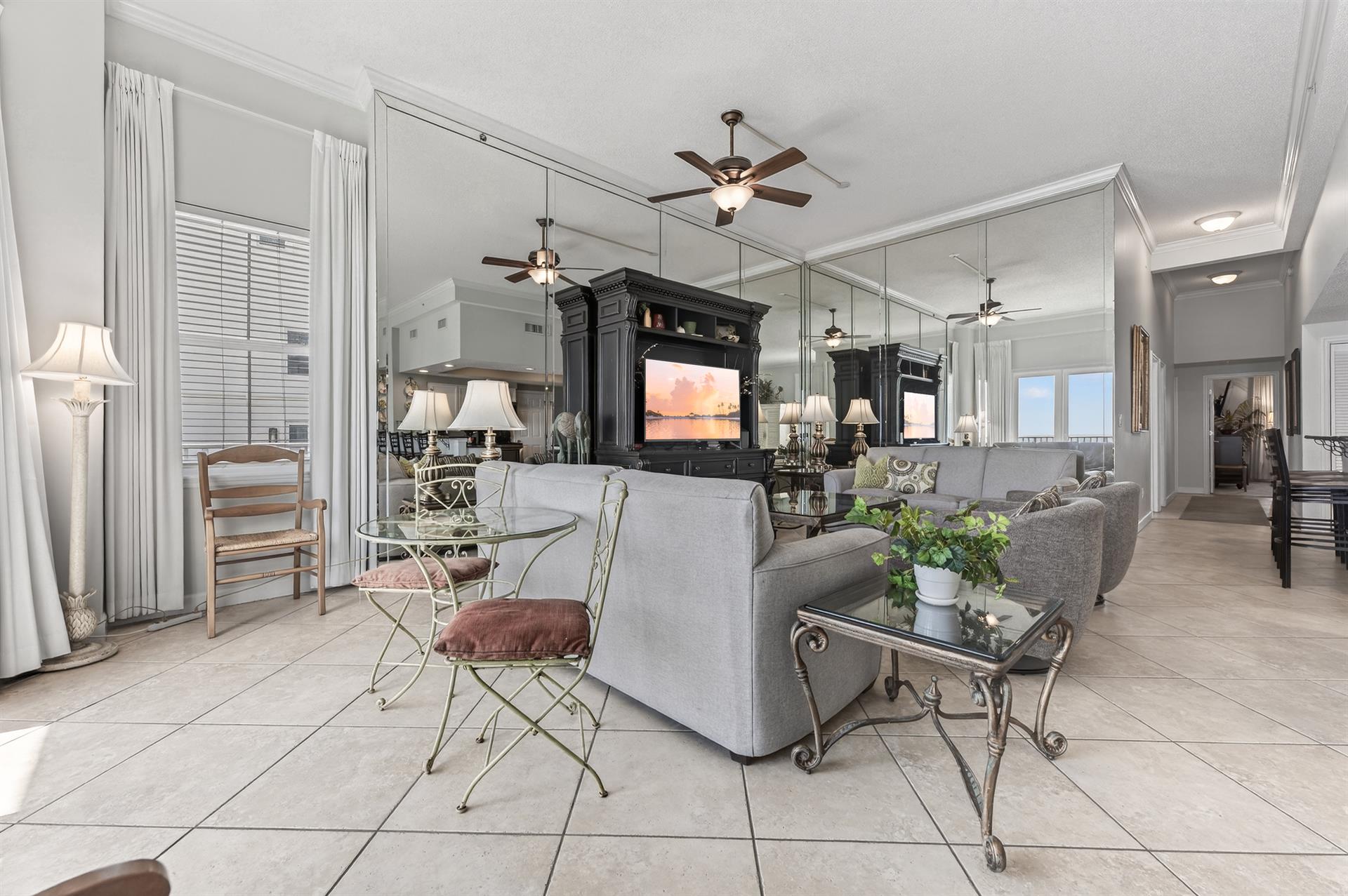 Living room 1