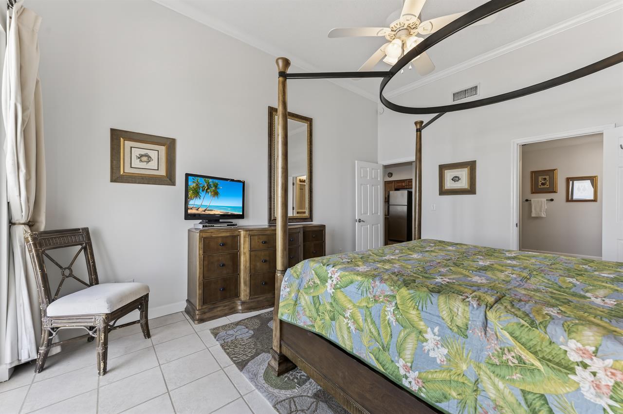 083Master Bedroom  B