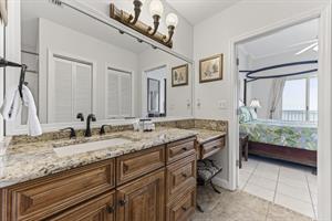 087Master Bathroom  B