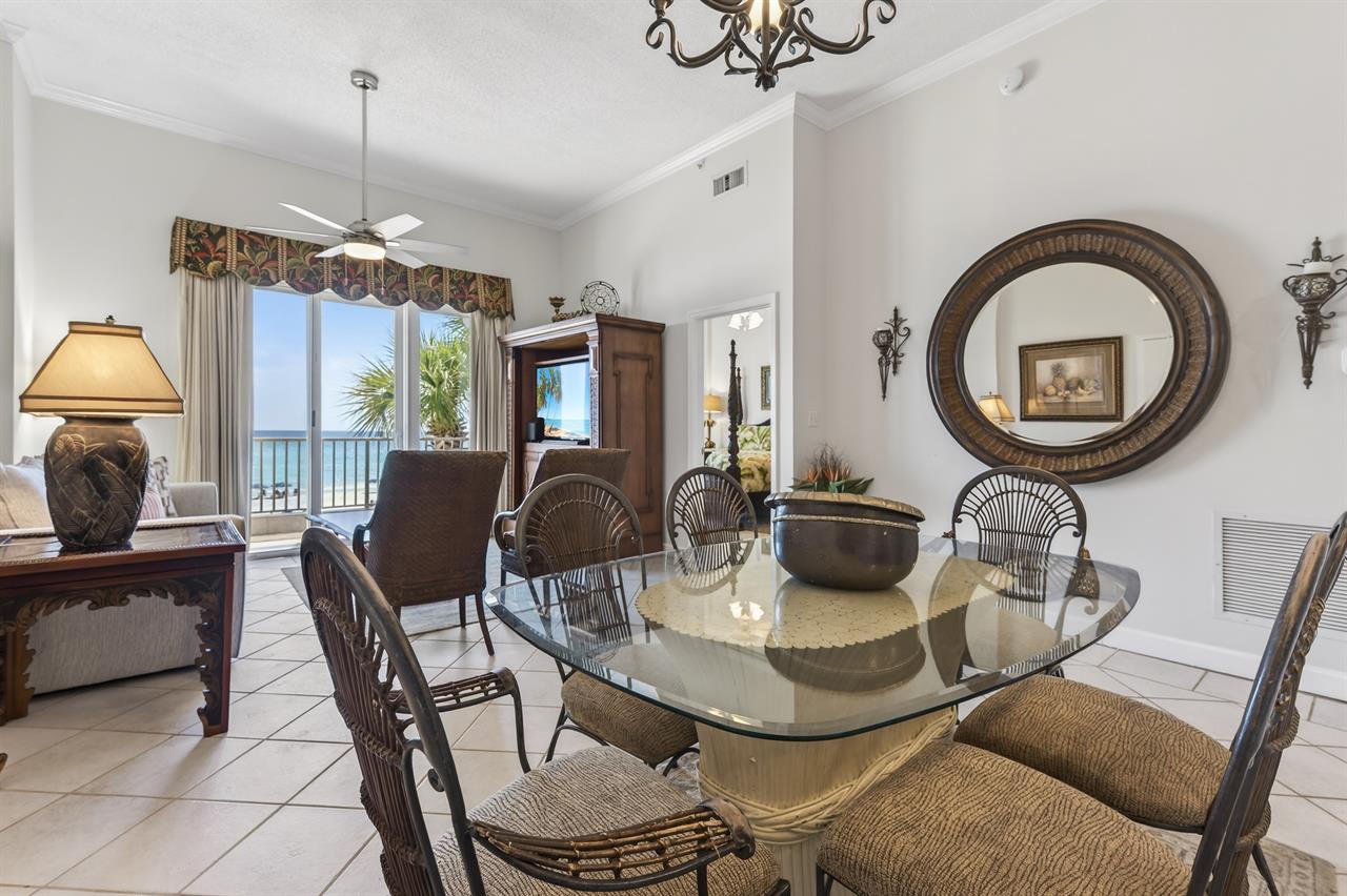 025Dining Room  A