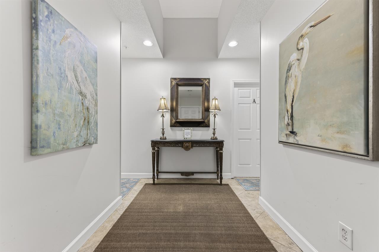 058Foyer  B