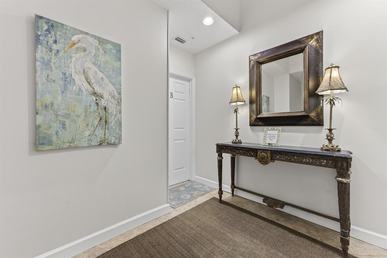 059Foyer  B