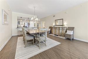 14Dining Room