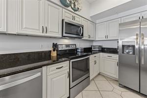 23Kitchen