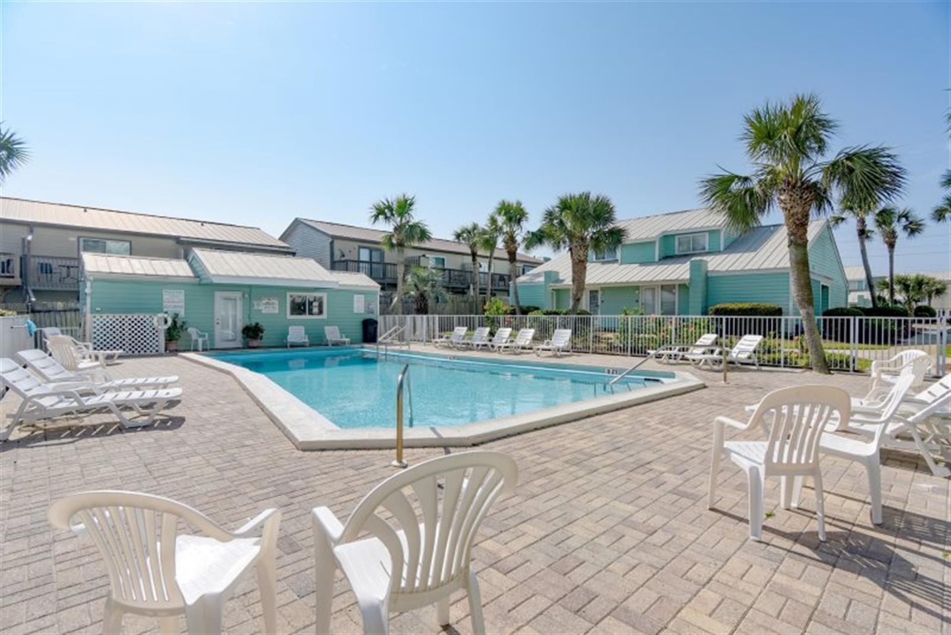 Sea Cabin Pool