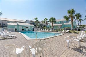 Sea Cabin Pool