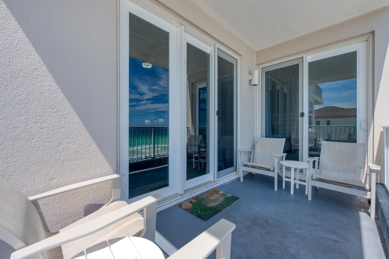 009Balcony Aside